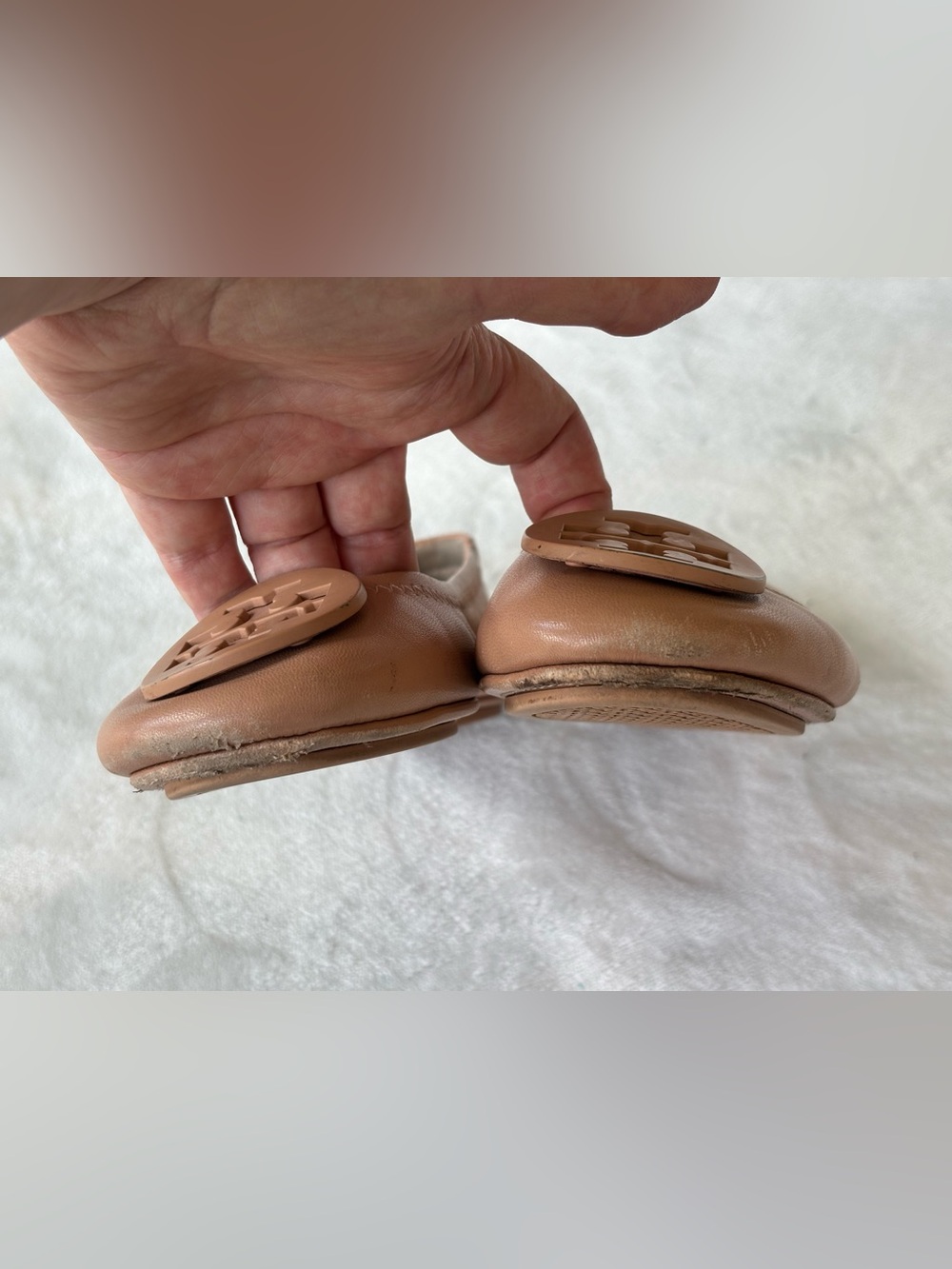 Tory Burch Minnie Travel Ballet Flats Tonal Leather Logo Tan Nude Size 6 - Picture 2 of 11